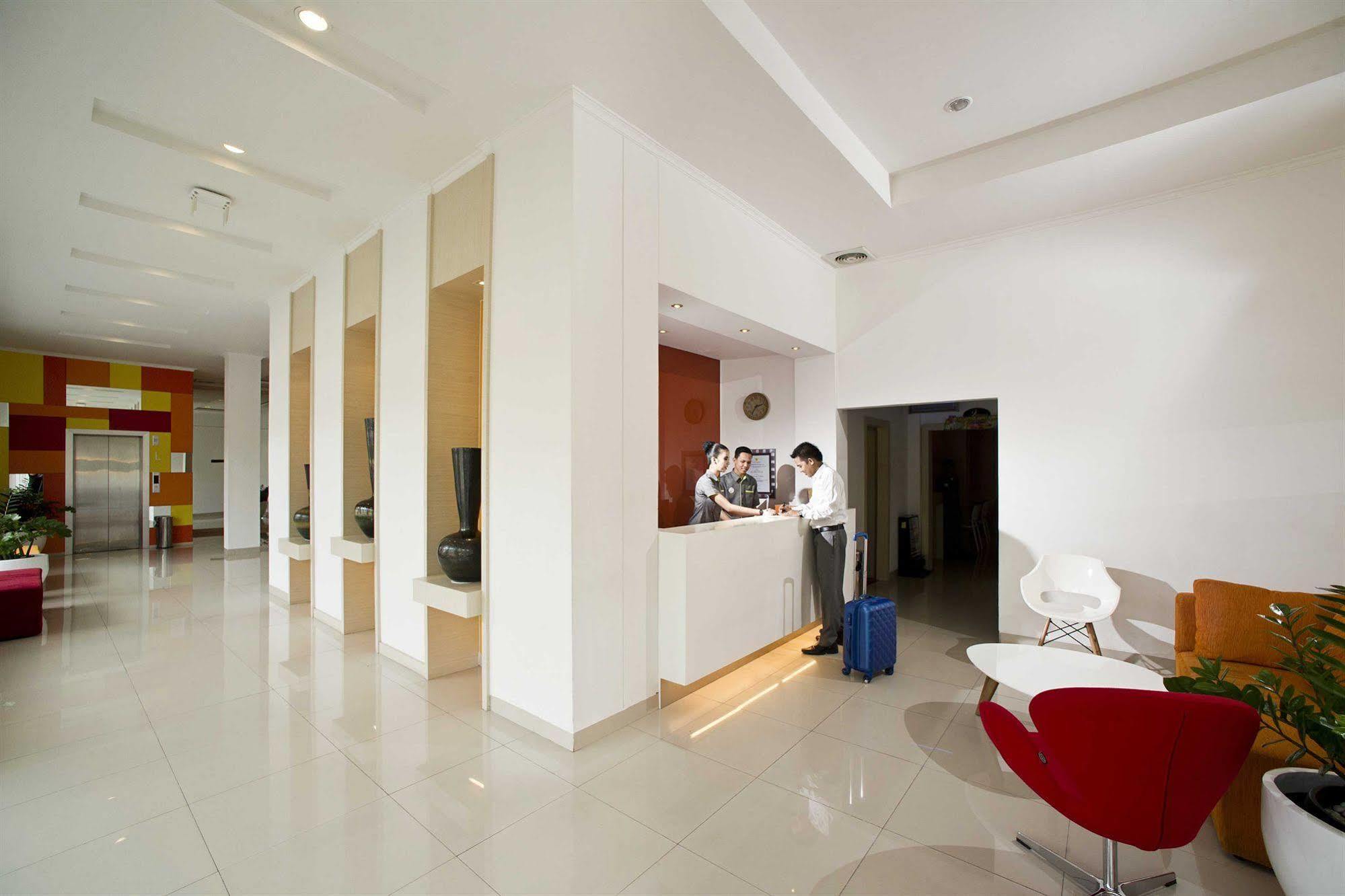 Zuri Express Hotel Pekanbaru Kültér fotó
