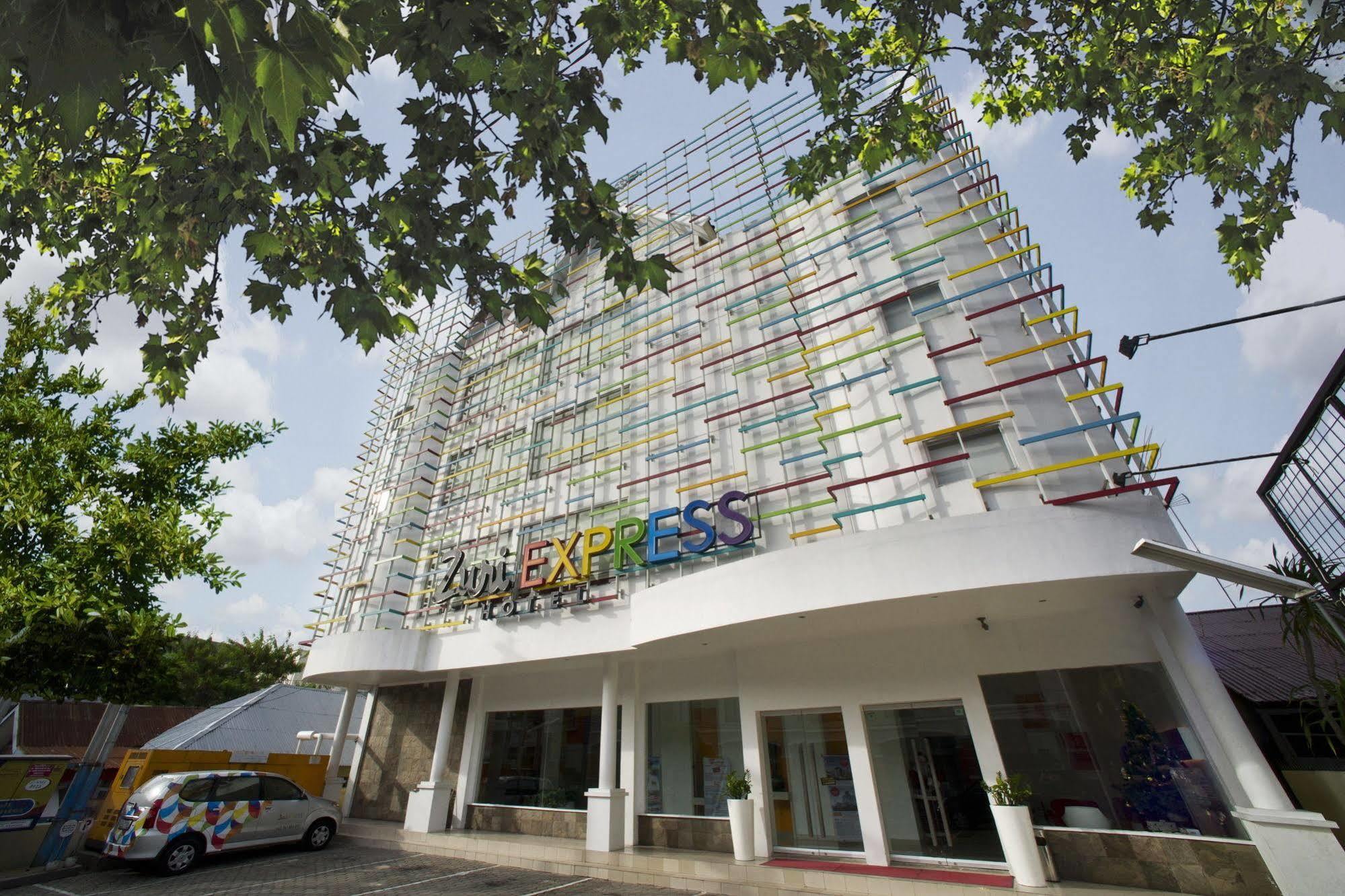 Zuri Express Hotel Pekanbaru Kültér fotó
